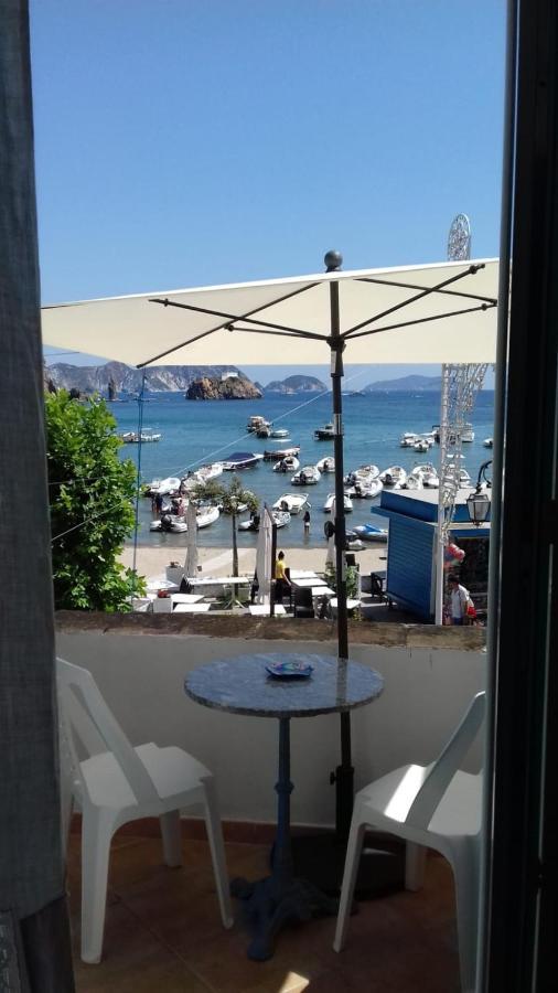 La Casa Sugli Archi Hotel Ponza Buitenkant foto