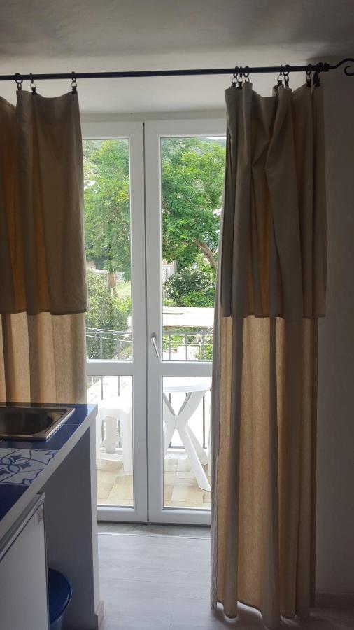 La Casa Sugli Archi Hotel Ponza Buitenkant foto