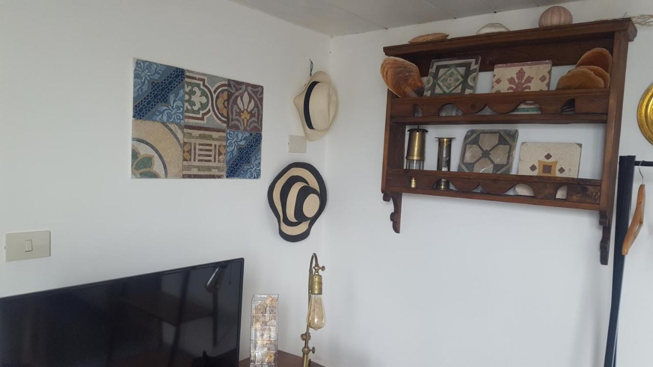 La Casa Sugli Archi Hotel Ponza Buitenkant foto