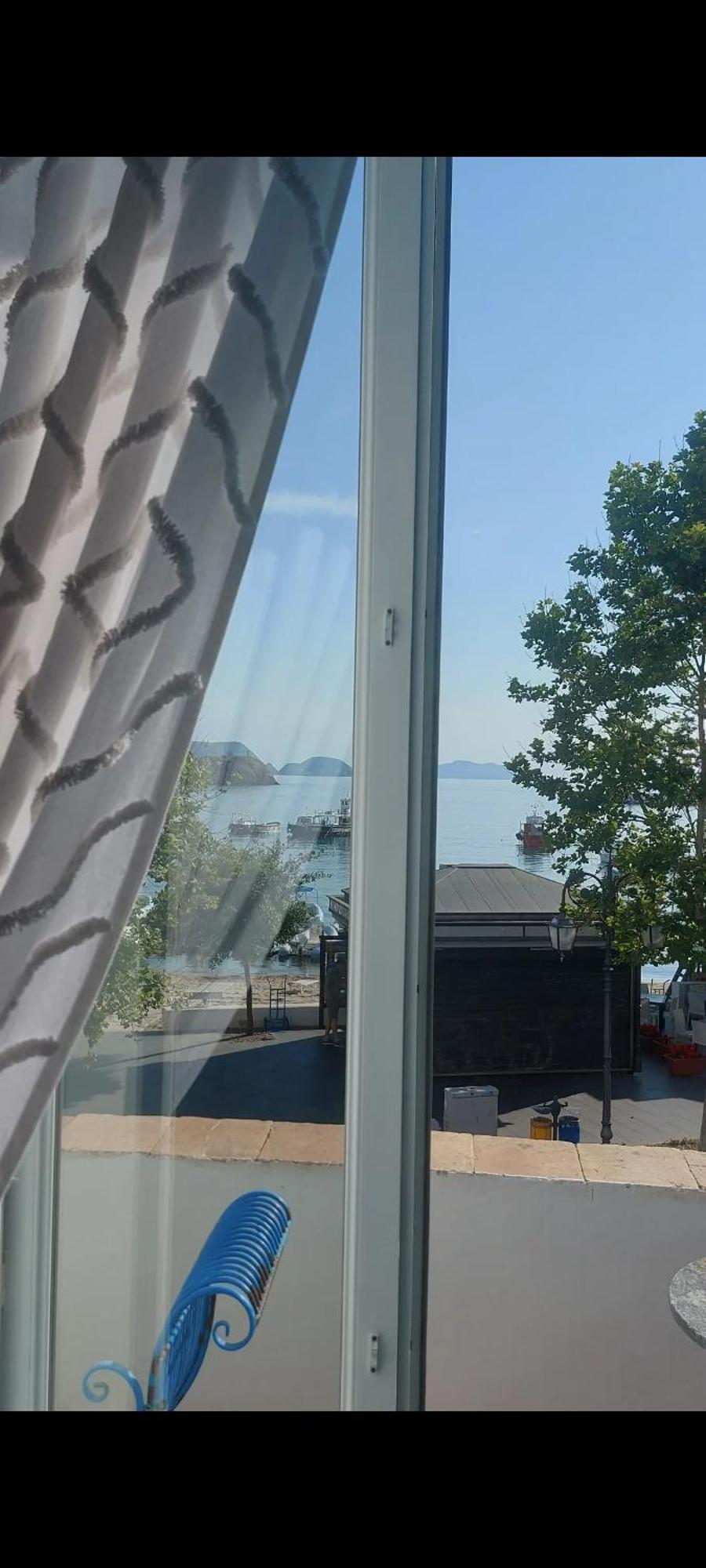 La Casa Sugli Archi Hotel Ponza Buitenkant foto